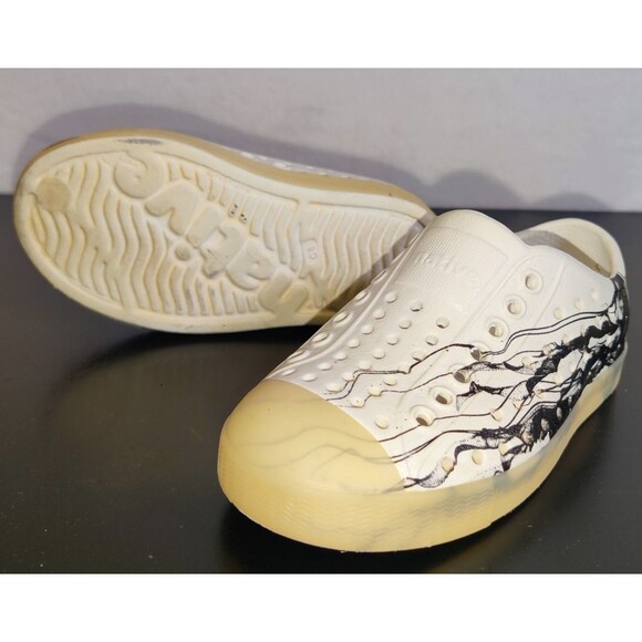 Native Bloom Little Kids Jelly Fish Size C8 Unisex Slip On Lite Sandals - Picture 3 of 10